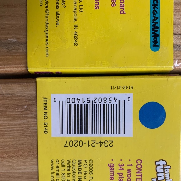 Fundex Games Small Wooden Backgammon Set Travel Size Game - NEW- - Picture 4 of 5